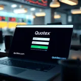 User interface showing the login screen of Quotex platform with fields for username and password